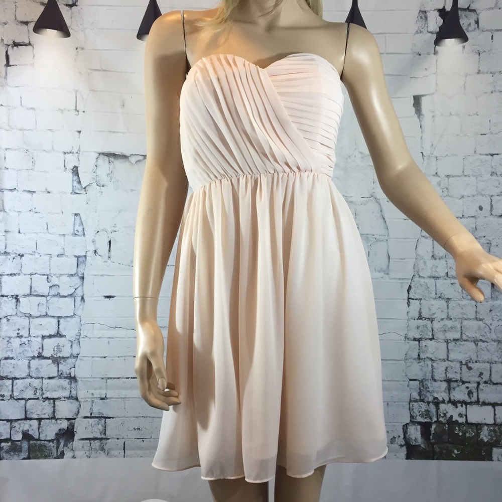 🆕 TFNC Chiffon Strapless Dress